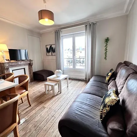 Authentique - Entre De Et Forum 아파트