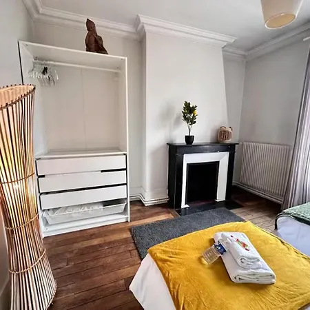 Apartment Authentique - Entre De Et Forum *